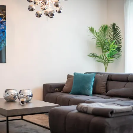 Fairmieten I Moderne I Parkplatz * Bielefeld