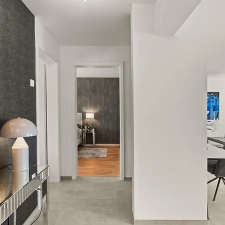 Fairmieten I Moderne I Parkplatz