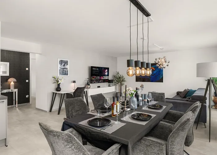 Fairmieten I Moderne I Parkplatz