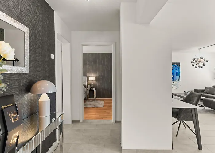 Fairmieten I Moderne I Parkplatz